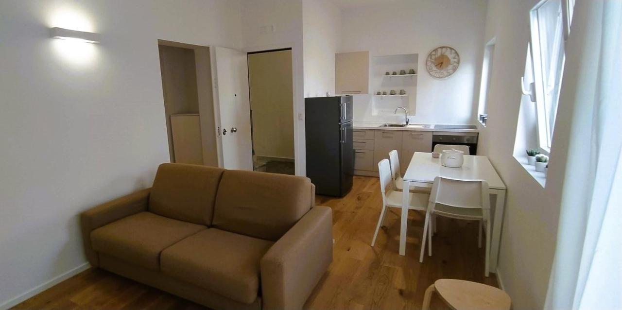 Appartamento Via Genova 31 Bari Esterno foto
